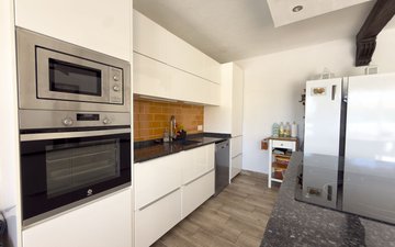 Property slide 40