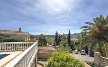 Property slide 61
