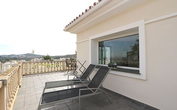 Property slide 10