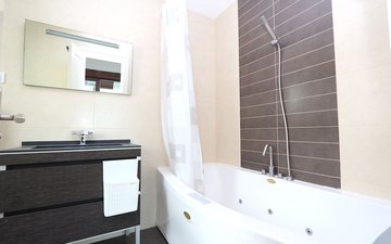 Property slide 20