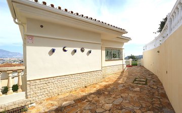 Property slide 23