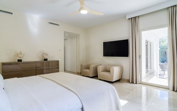 Property slide 17