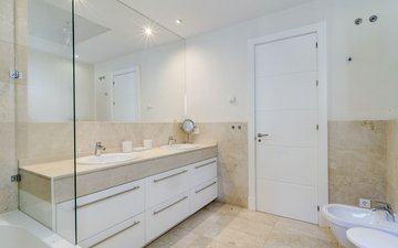Property slide 18