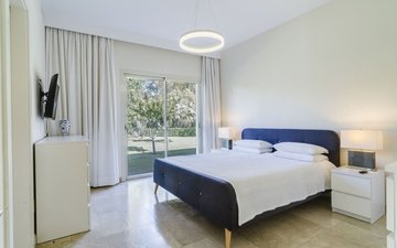 Property slide 21