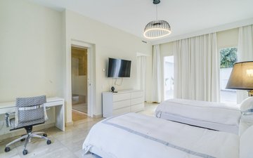 Property slide 28