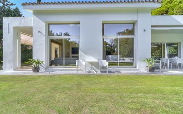 Property slide 31