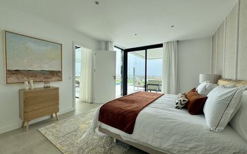 Property slide 17
