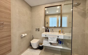 Property slide 32