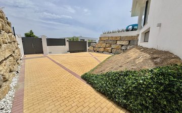 Property slide 50