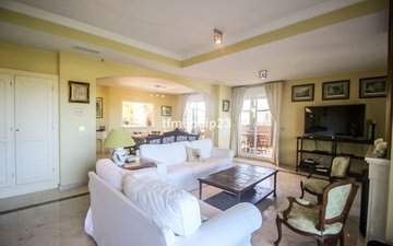 Property slide 19