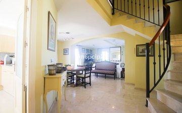 Property slide 32