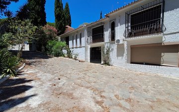Property slide 11