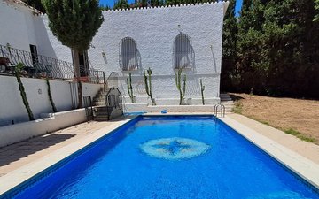 Property slide 49