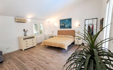 Property slide 7