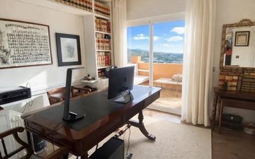 Property slide 17