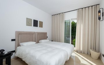 Property slide 19