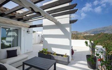 Property slide 25