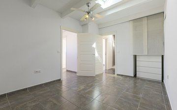 Property slide 30