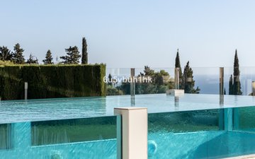 Property slide 21