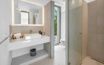 Property slide 20