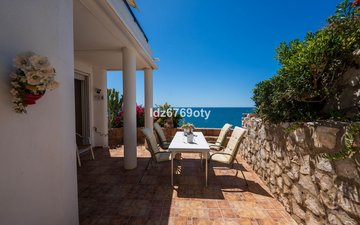 Property slide 25