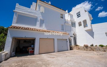 Property slide 48