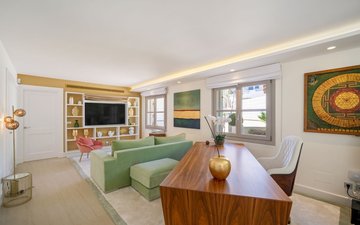 Property slide 10