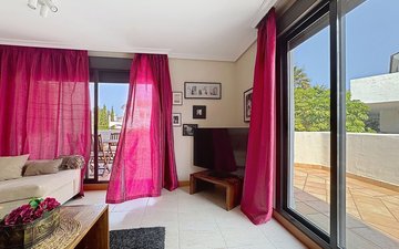Property slide 21
