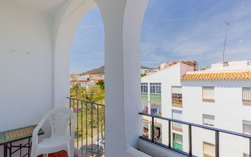 Property slide 21