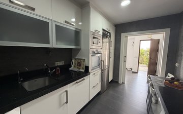Property slide 20