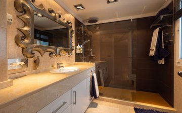 Property slide 16
