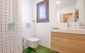 Property slide 21