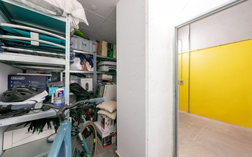 Property slide 32