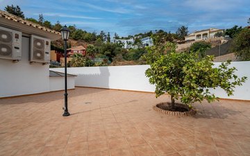 Property slide 39