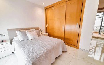 Property slide 21