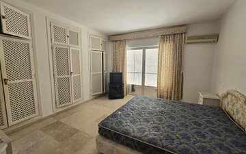 Property slide 44