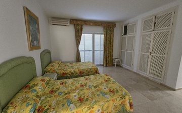 Property slide 51