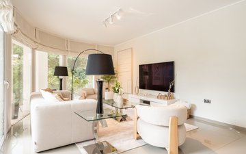 Property slide 21