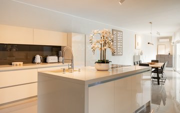 Property slide 24