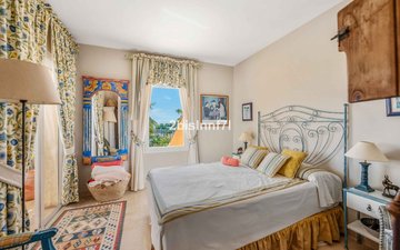 Property slide 10
