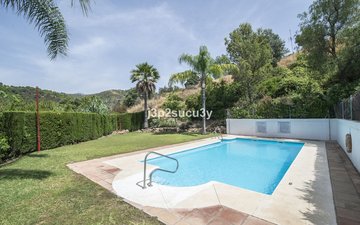 Property slide 39
