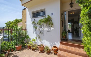 Property slide 4