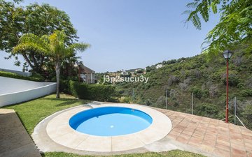 Property slide 42