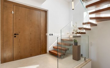 Property slide 21
