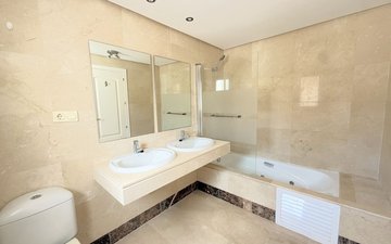 Property slide 22