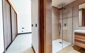 Property slide 21