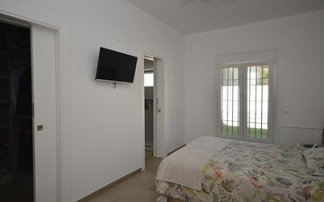 Property slide 14