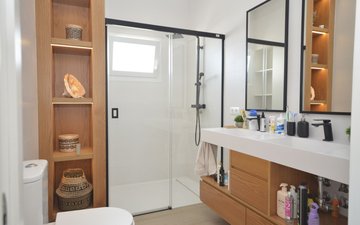 Property slide 21