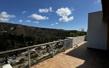 Property slide 31