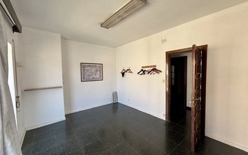 Property slide 111